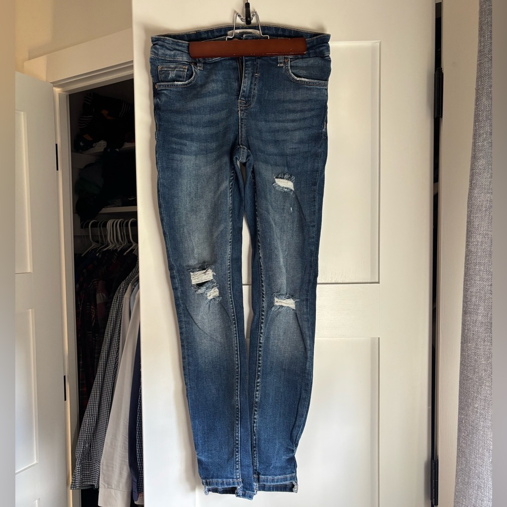 Zara Distressed Blue Jeans